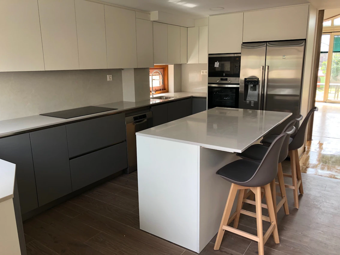 Cocina abierta con isla