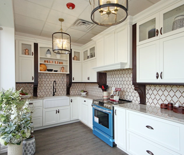 White Starmark kitchen with DKTN counters