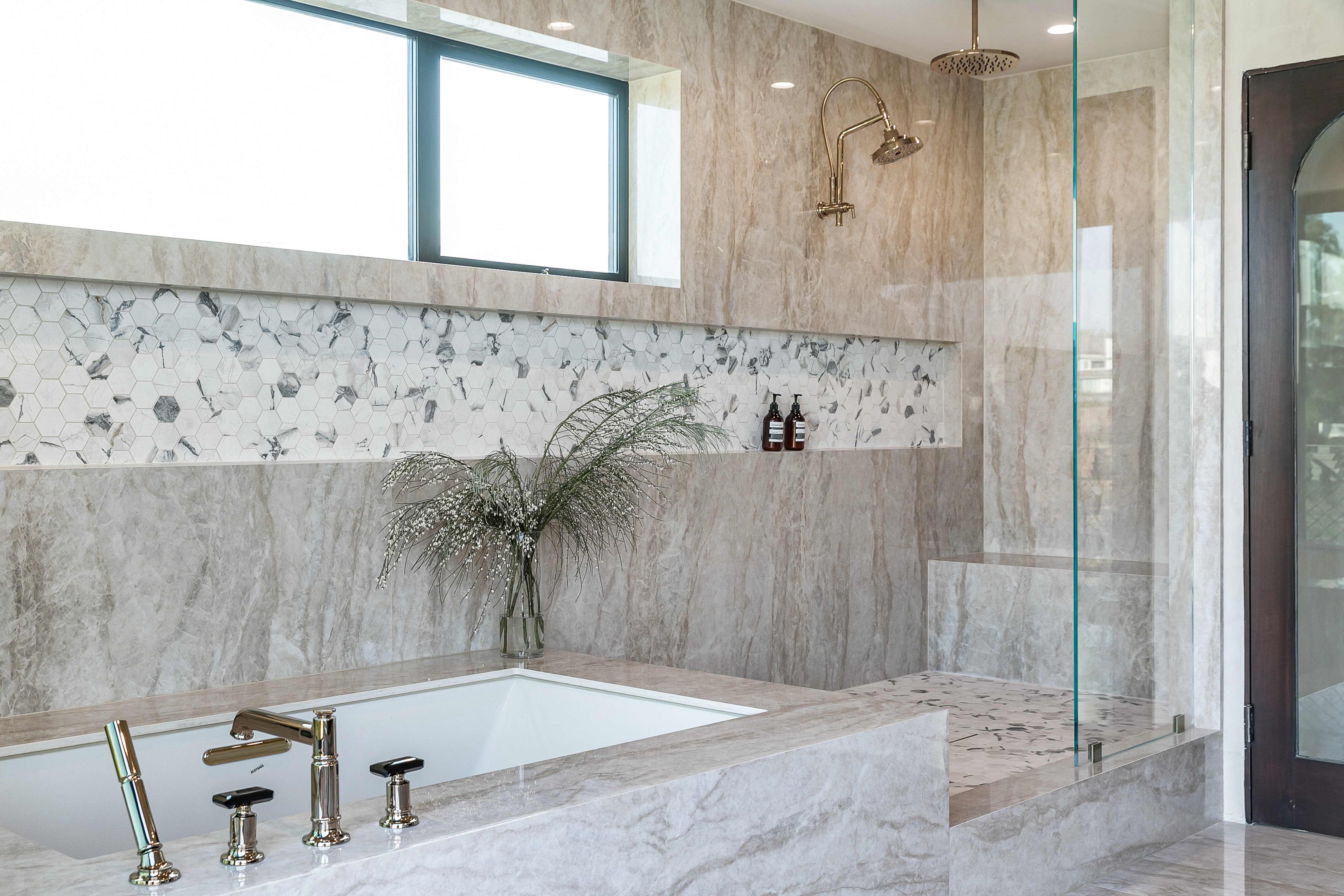 <a target='_blank' href='https://www.cosentino.com/usa/inspiration/projects/de-pauw-pacifi-palisades'>De Pauw Pacifi Palisades</a> - Neda Akef