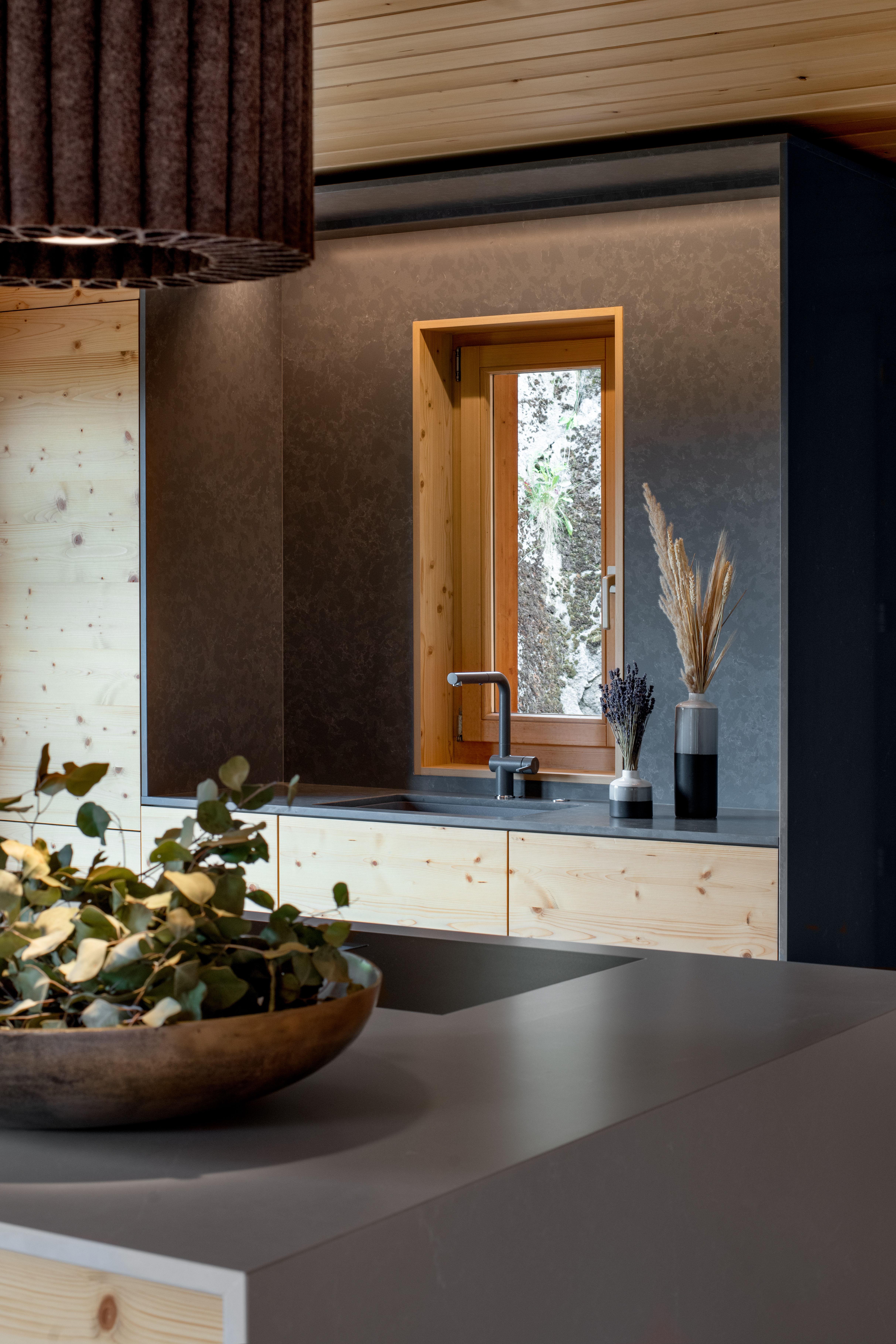 <a target='_blank' href='https://www.cosentino.com/usa/inspiration/projects/textures-of-light'>Textures of light</a> - Anna Isaykina