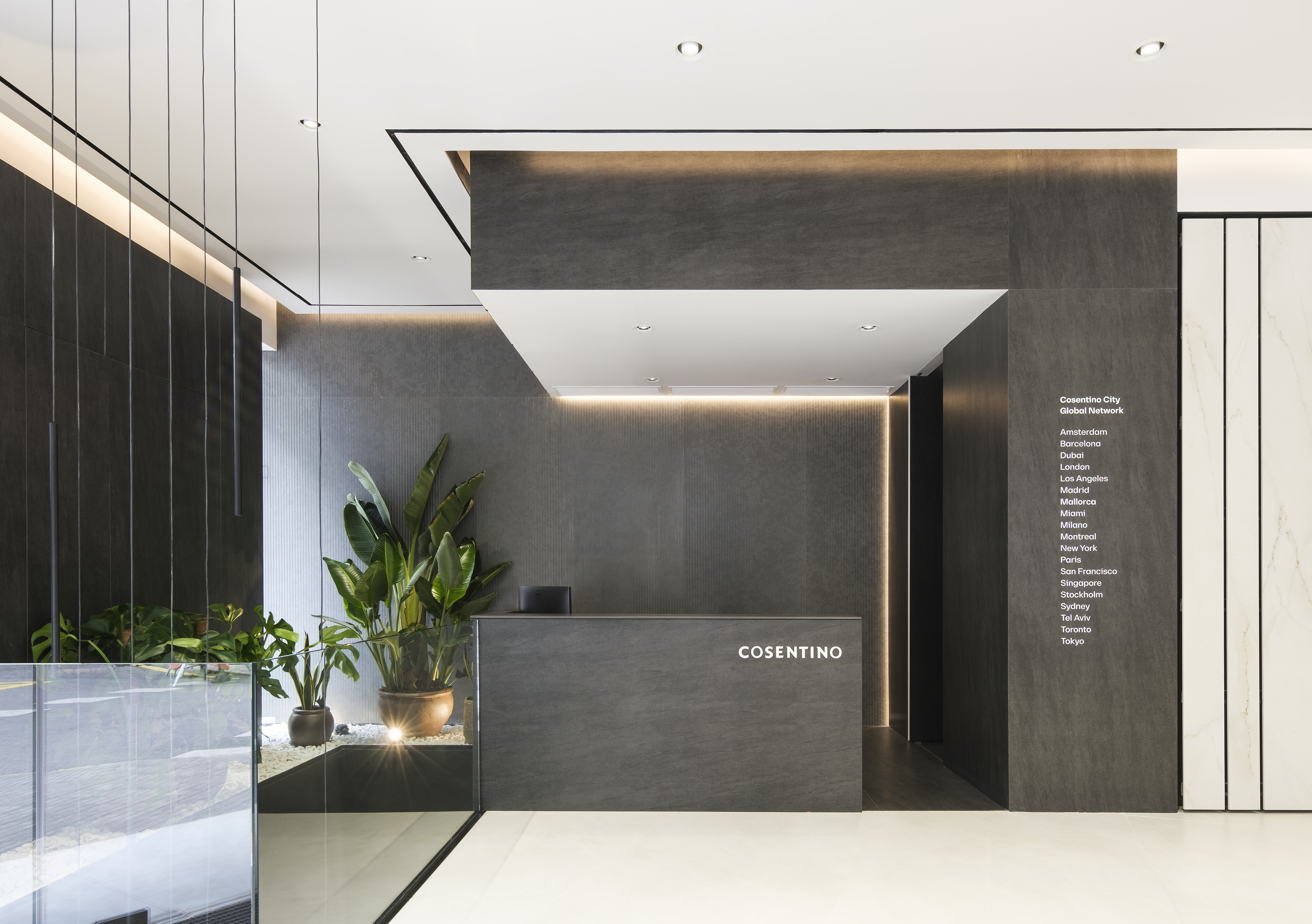 <a target='_blank' href='https://www.cosentino.com/en-ca/inspiration/projects/cosentino-city-mallorca'>Cosentino City Mallorca</a>