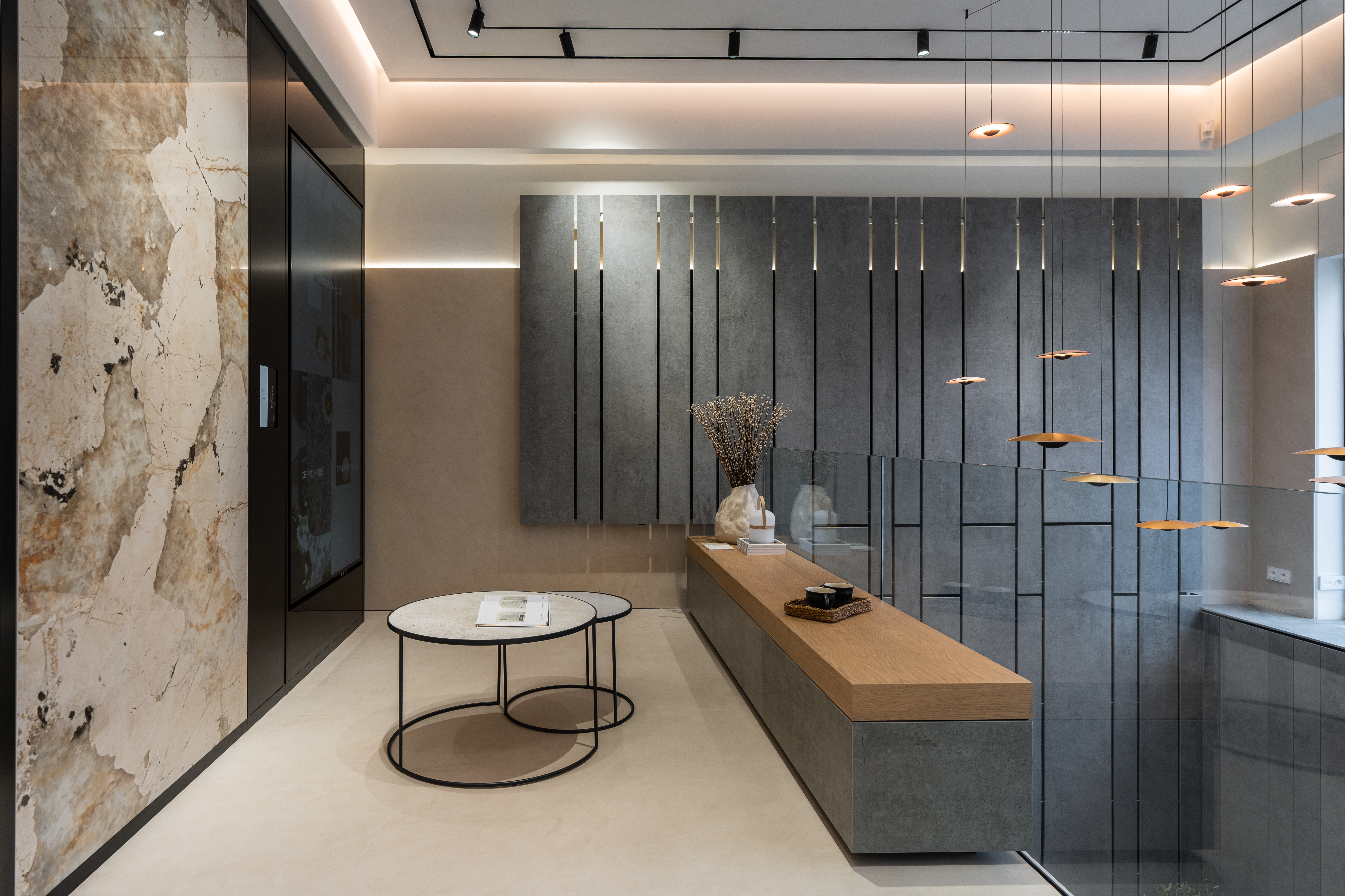 <a target='_blank' href='https://www.cosentino.com/nl-nl/inspiratie/projecten/cosentino-city-amberes'>Cosentino City Amberes</a>