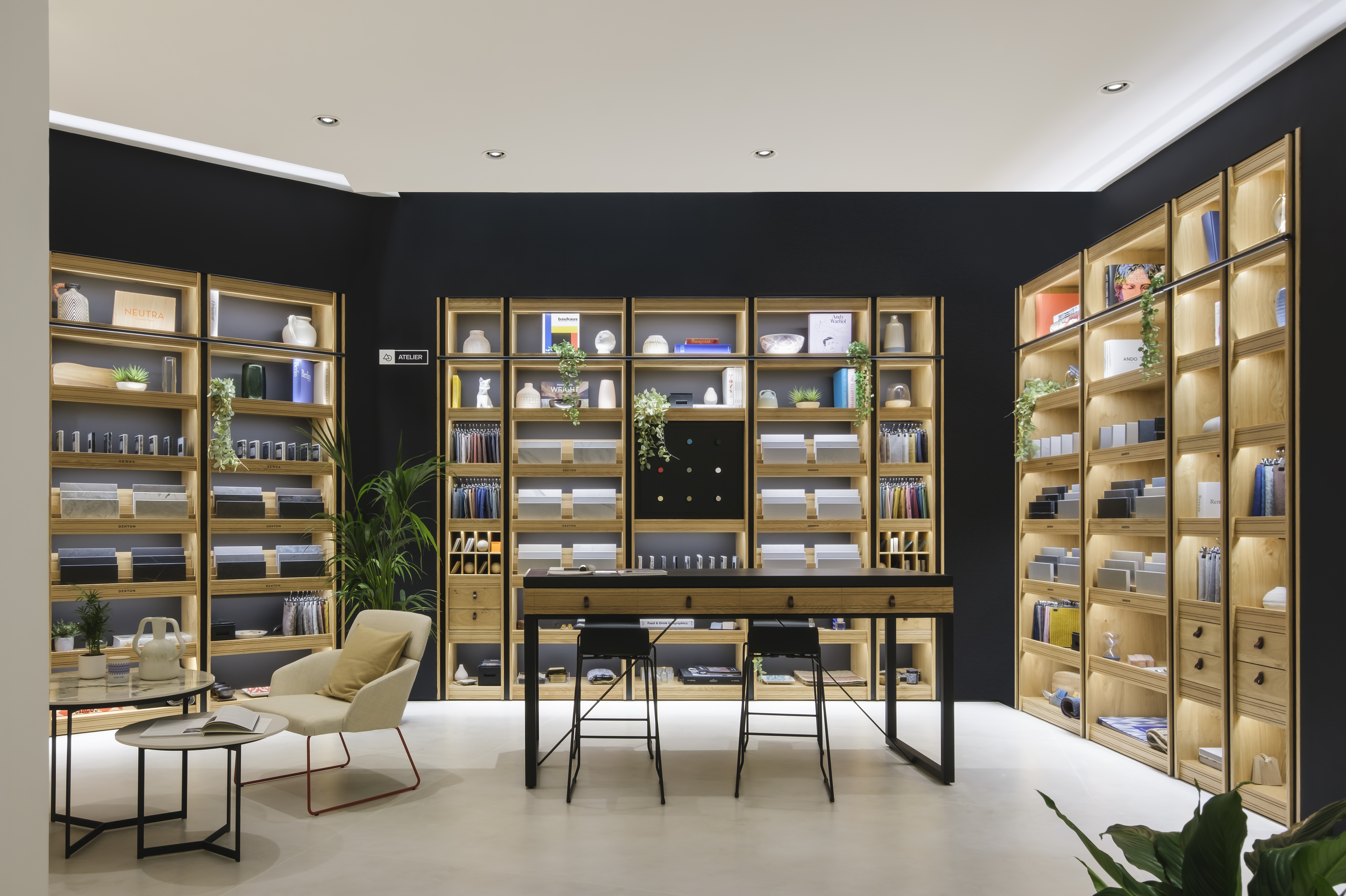 <a target='_blank' href='https://www.cosentino.com/en-ca/inspiration/projects/cosentino-city-mallorca'>Cosentino City Mallorca</a>