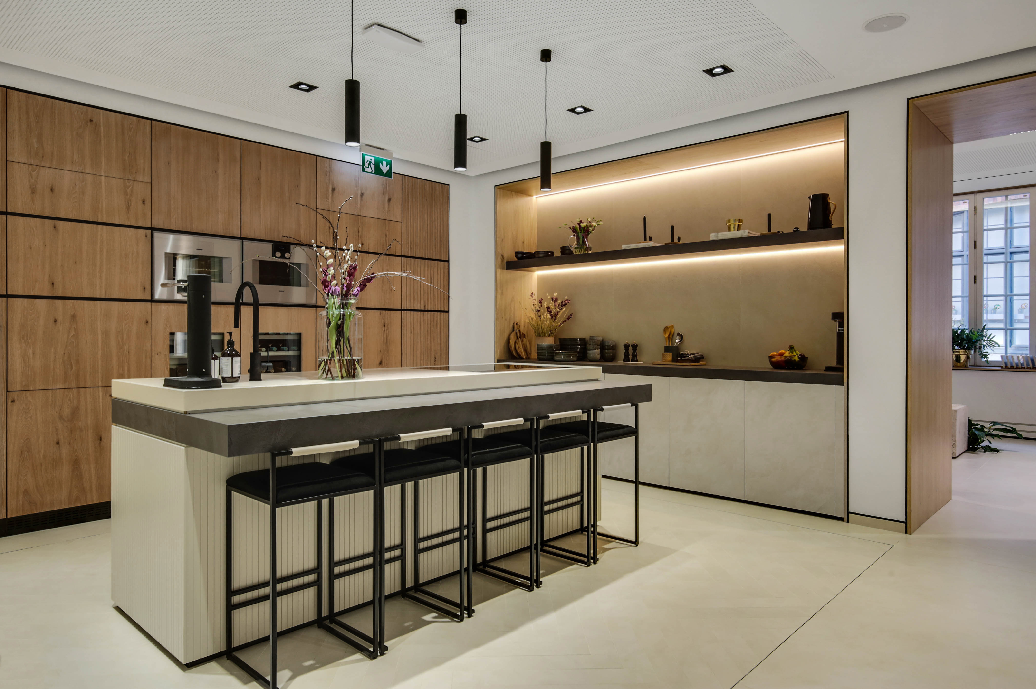 <a target='_blank' href='https://www.cosentino.com/nl-nl/inspiratie/projecten/cosentino-city-estocolmo'>Cosentino City Estocolmo</a>