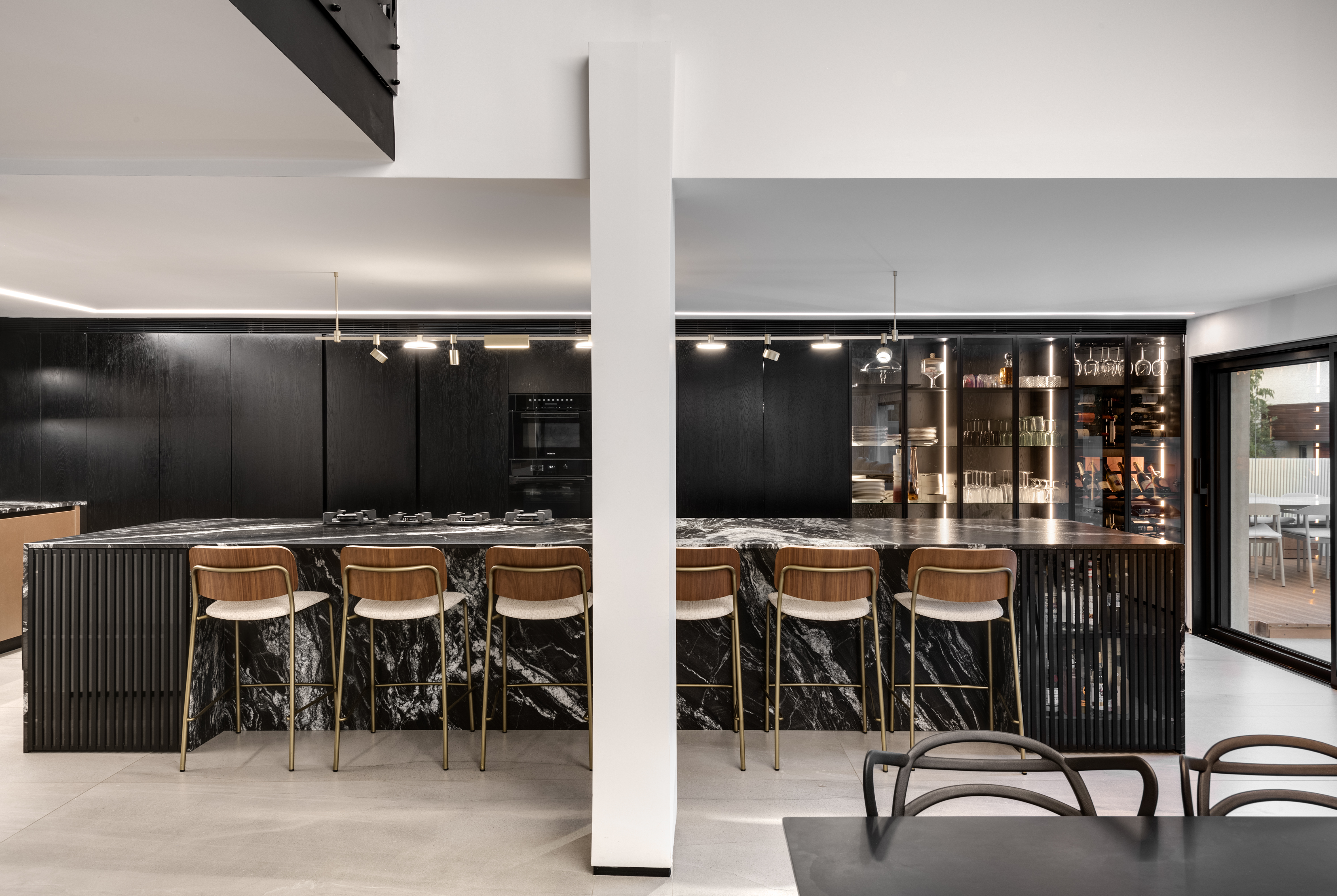 <a target='_blank'>Layers of Art</a> - Ifat Mentesh Interior Planning and Design