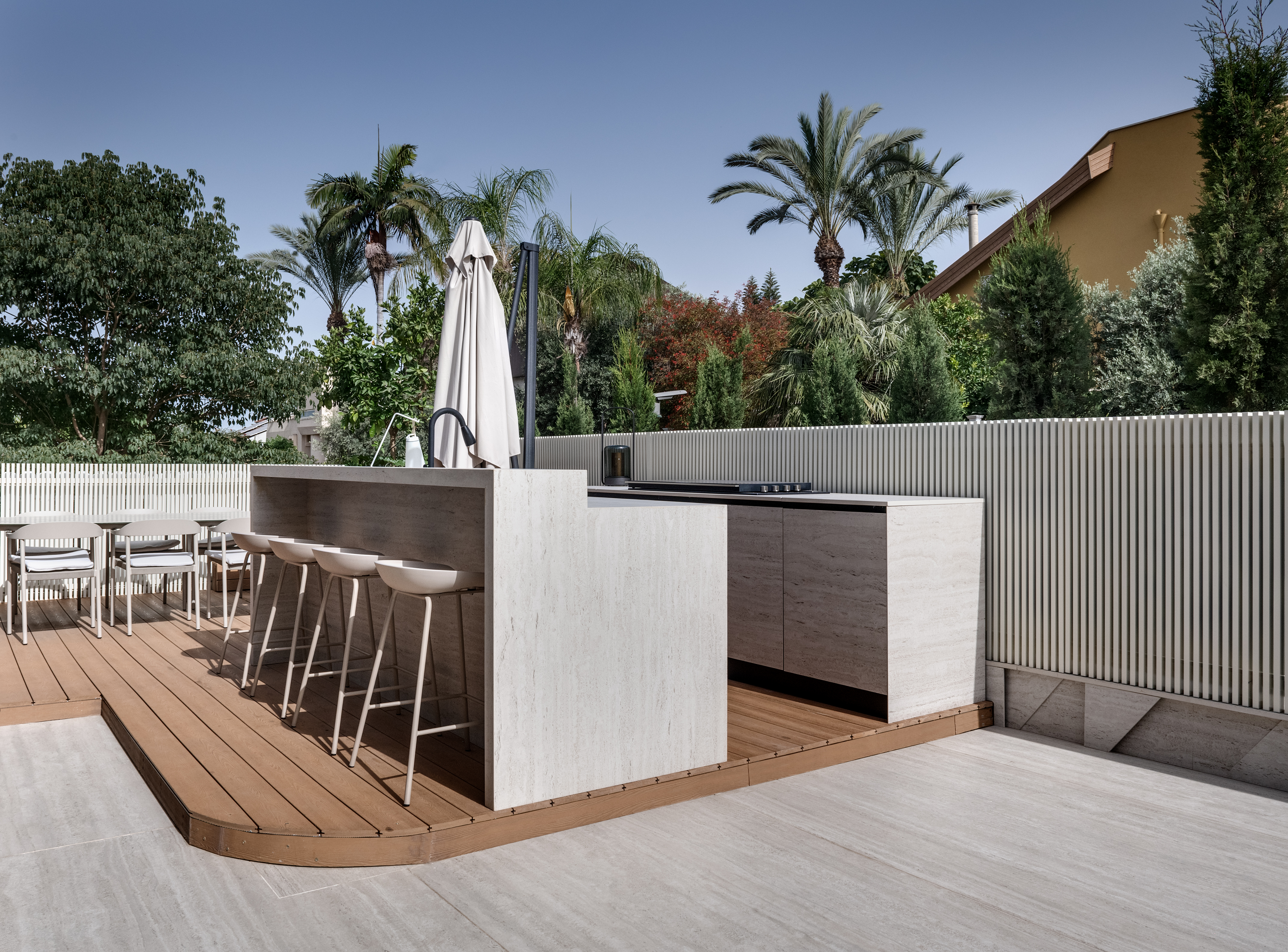 <a target='_blank' href='https://www.cosentino.com/fr-ca/inspiration/projets/layers-of-art'>Layers of Art</a> - Ifat Mentesh Interior Planning and Design