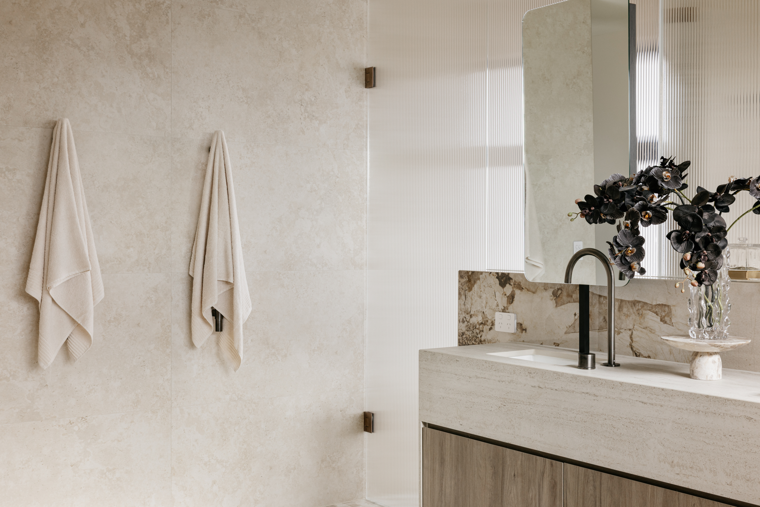 <a target='_blank' href='https://www.cosentino.com/en-ca/inspiration/projects/bayview-house-qld'>Bayview house QLD</a> - Stuart Osaman / Baden Behrens, Belle Casa Interiors