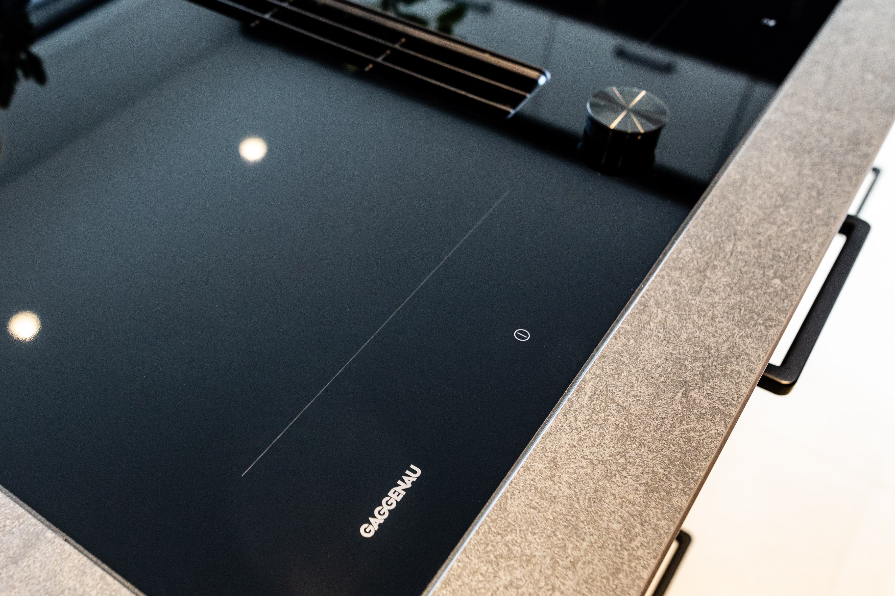 Cuisine Black and White