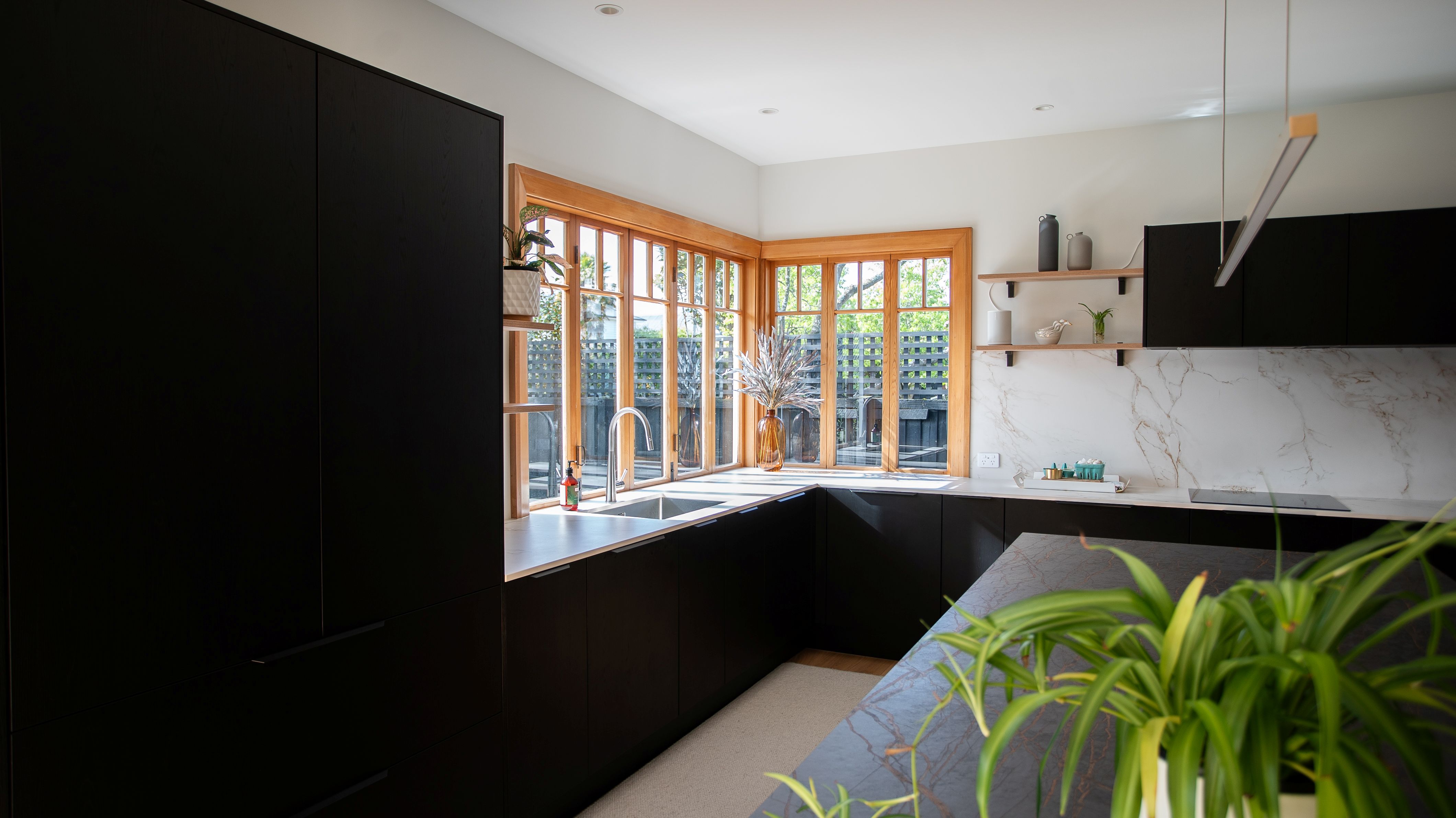 Christchurch Villa - a Touch of Modern to a Rimu Classic