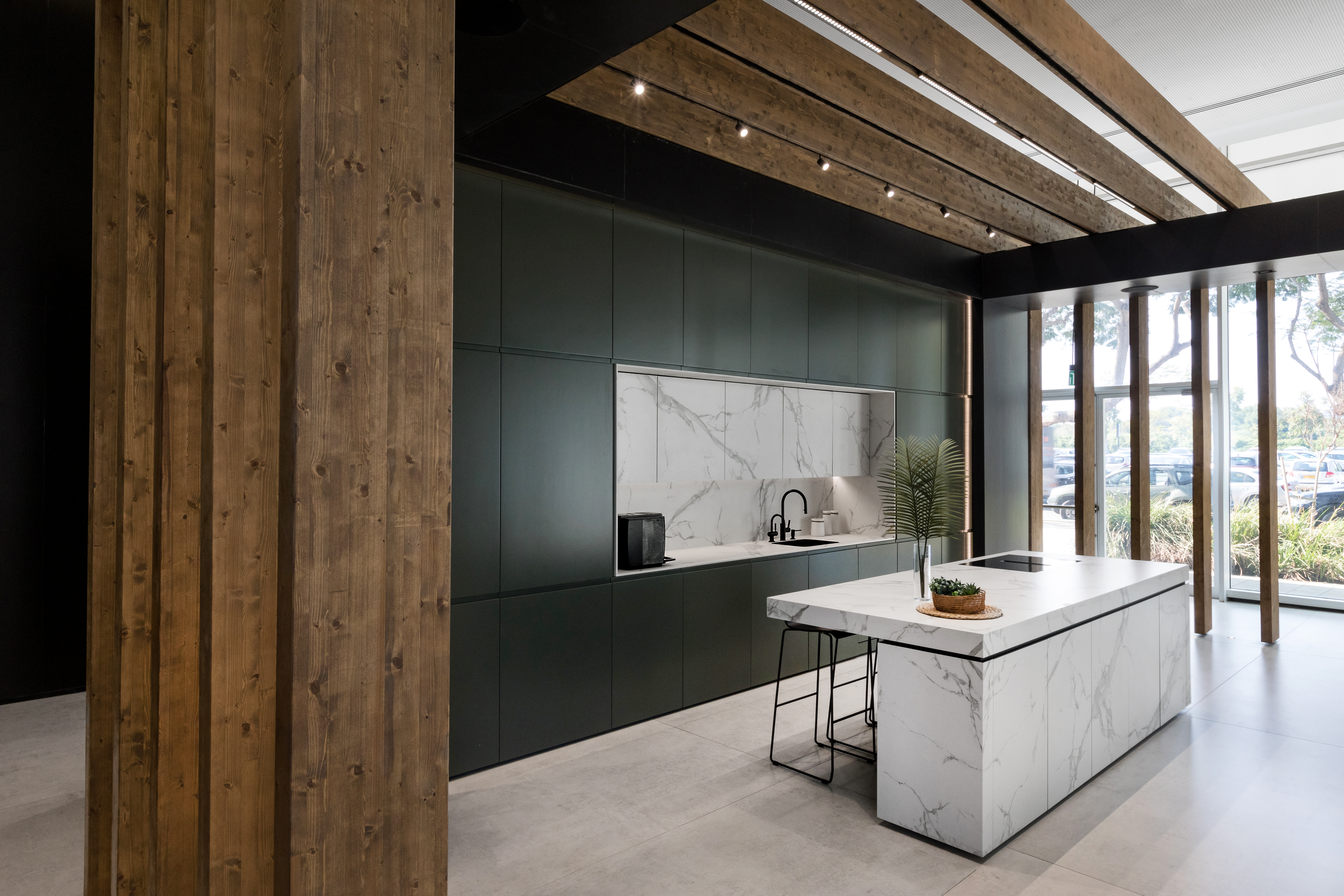 <a target='_blank' href='https://www.cosentino.com/nl-nl/inspiratie/projecten/cosentino-city-tel-aviv'>Cosentino City Tel Aviv</a>