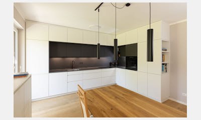 Schwarz-Weiß-Kontrast in der Küche