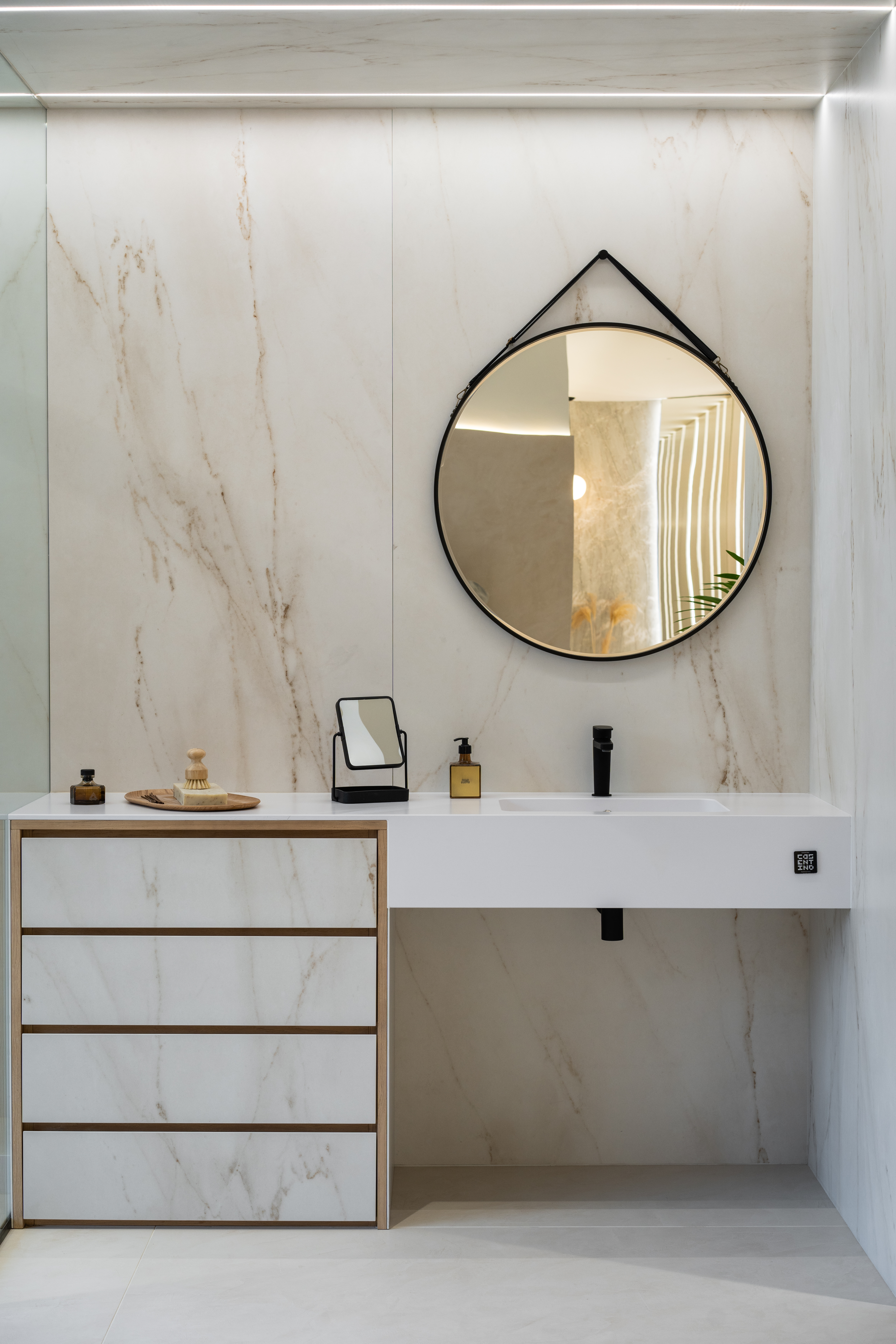 <a target='_blank' href='https://www.cosentino.com/nl-nl/inspiratie/projecten/cosentino-city-amberes'>Cosentino City Amberes</a>