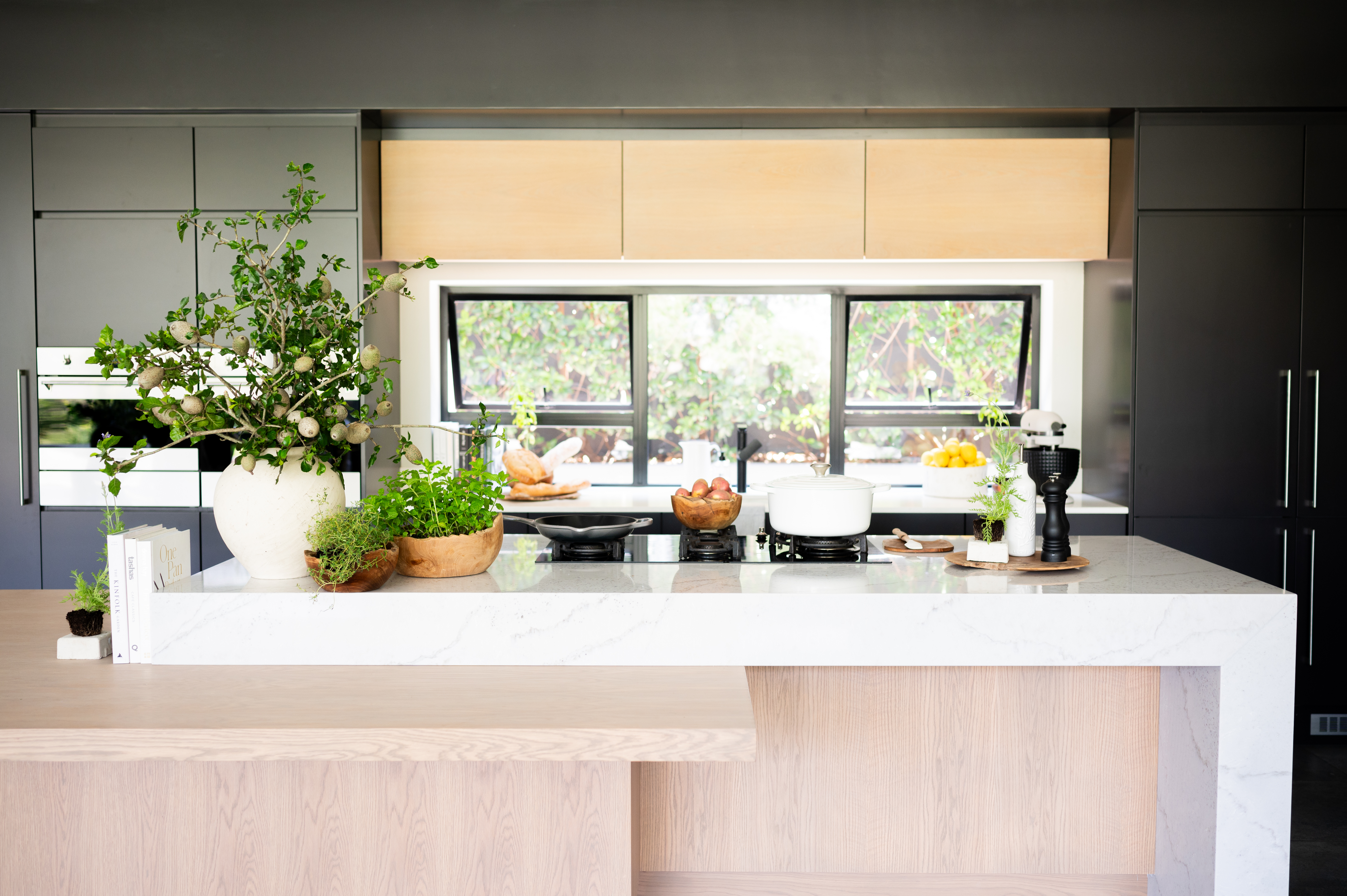 <a target='_blank' href='https://www.cosentino.com/pt-br/inspiration/projetos/naqiyah-mayat'>Naqiyah Mayat</a> - Naqiyah Mayat