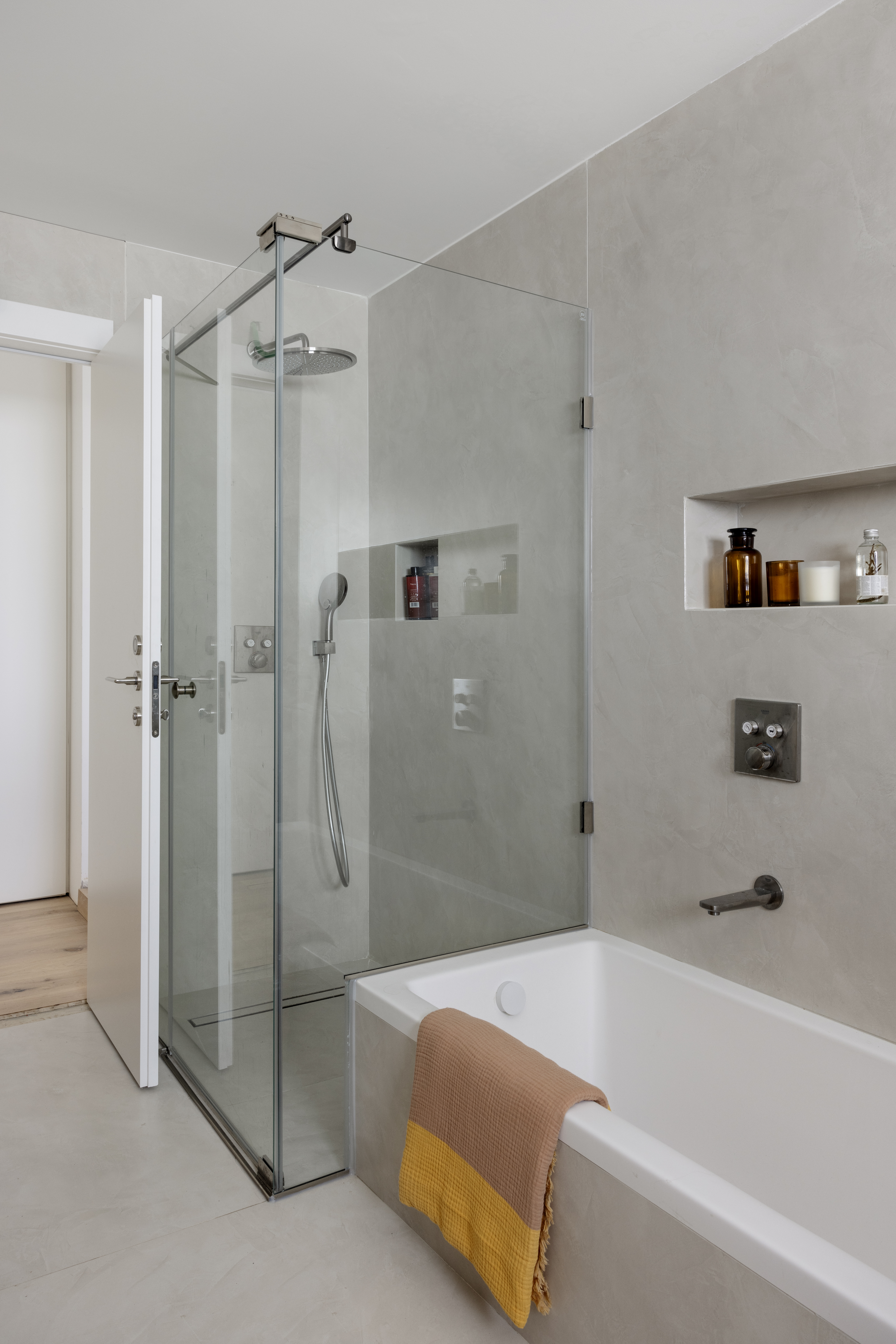 <a target='_blank' href='https://www.cosentino.com/es/inspiracion/proyectos/house-in-central-israel'>House in Central Israel</a> - Vered Kadouri Architect and Interior Design