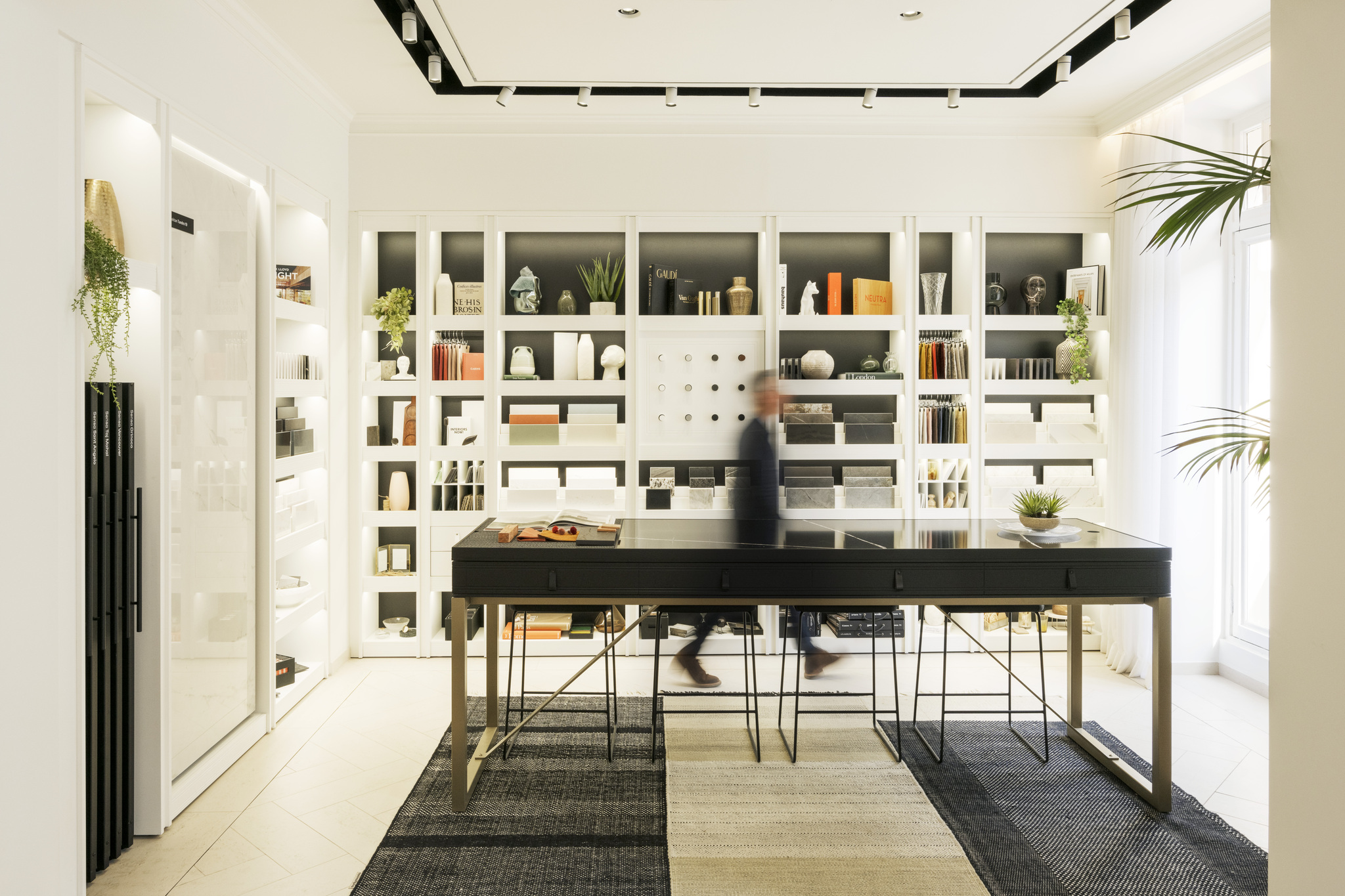 <a target='_blank' href='https://www.cosentino.com/en-ca/inspiration/projects/cosentino-city-paris'>Cosentino City Paris</a>